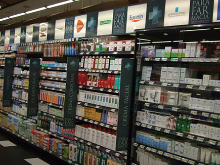 Pharmacy Medicine Display Rack - Metal & Wooden Shelving